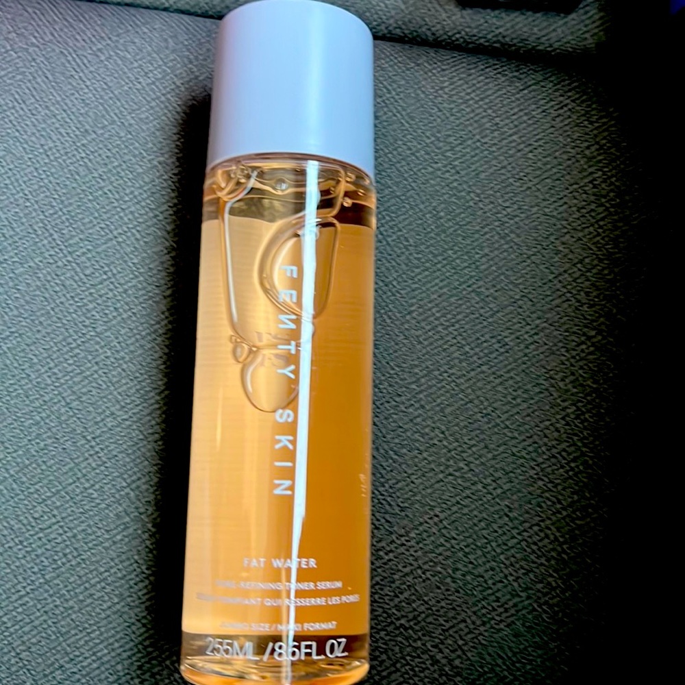 new 8.6 fl oz Fenty Skin